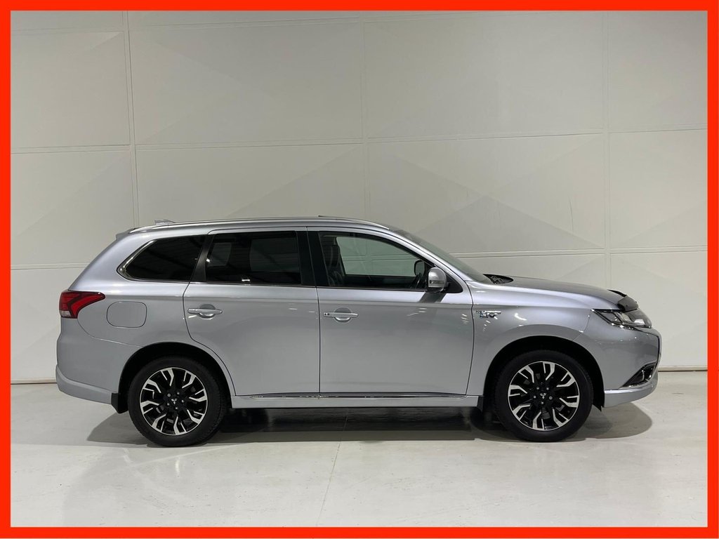 Used Mitsubishi Outlander 2017 for sale - 77110756: Photo 2