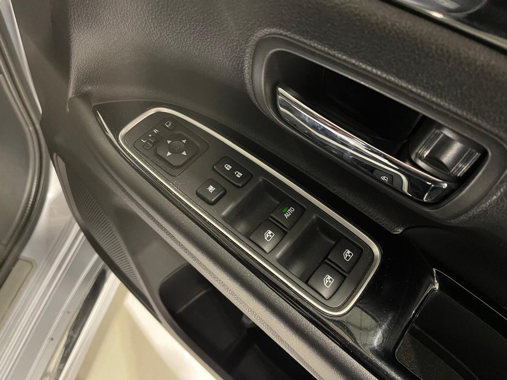 Used Mitsubishi Outlander 2017 for sale - 77110756: Photo 24