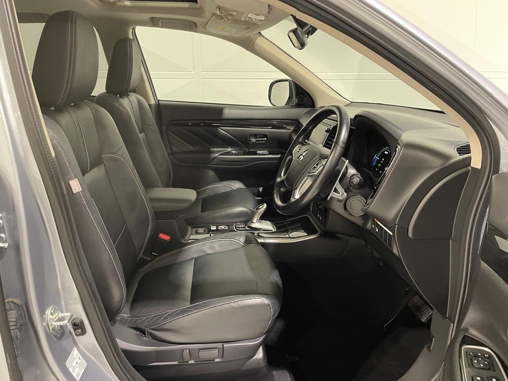 Used Mitsubishi Outlander 2017 for sale - 77110756: Photo 25