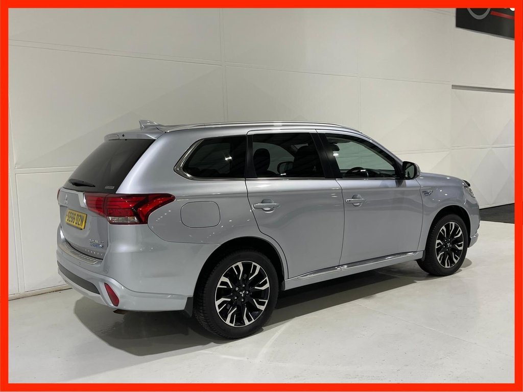 Used Mitsubishi Outlander 2017 for sale - 77110756: Photo 3