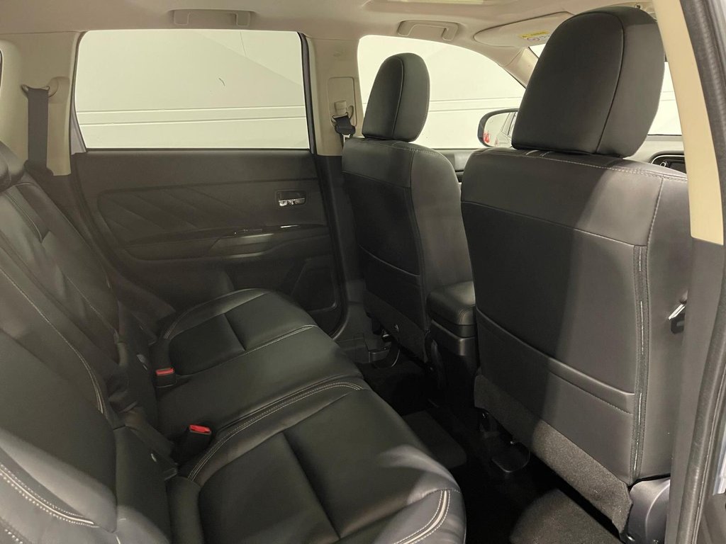 Used Mitsubishi Outlander 2017 for sale - 77110756: Photo 31