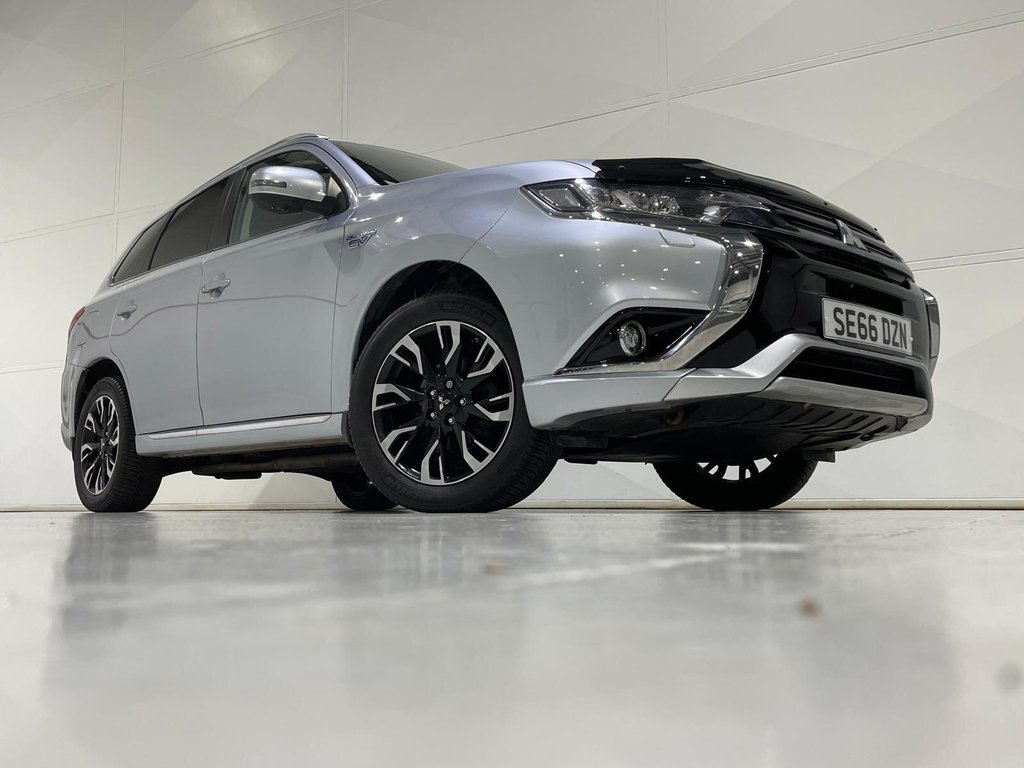 Used Mitsubishi Outlander 2017 for sale - 77110756: Photo 35