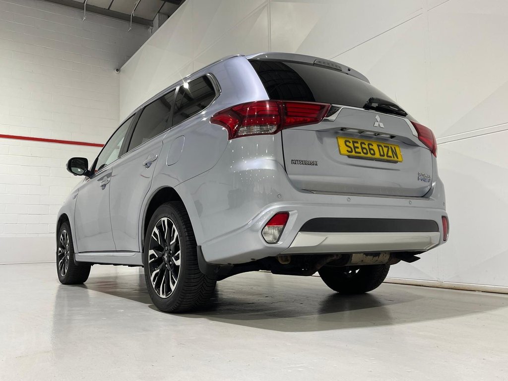 Used Mitsubishi Outlander 2017 for sale - 77110756: Photo 37