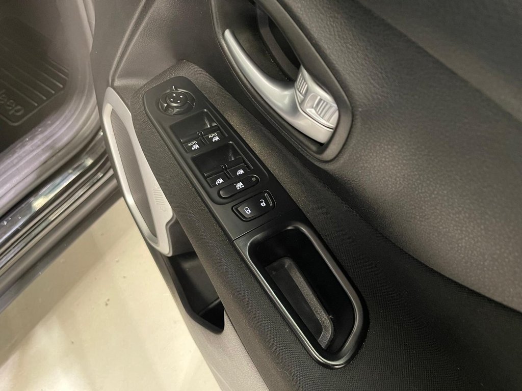 Used Jeep Renegade 2017 for sale - 77383924: Photo 19