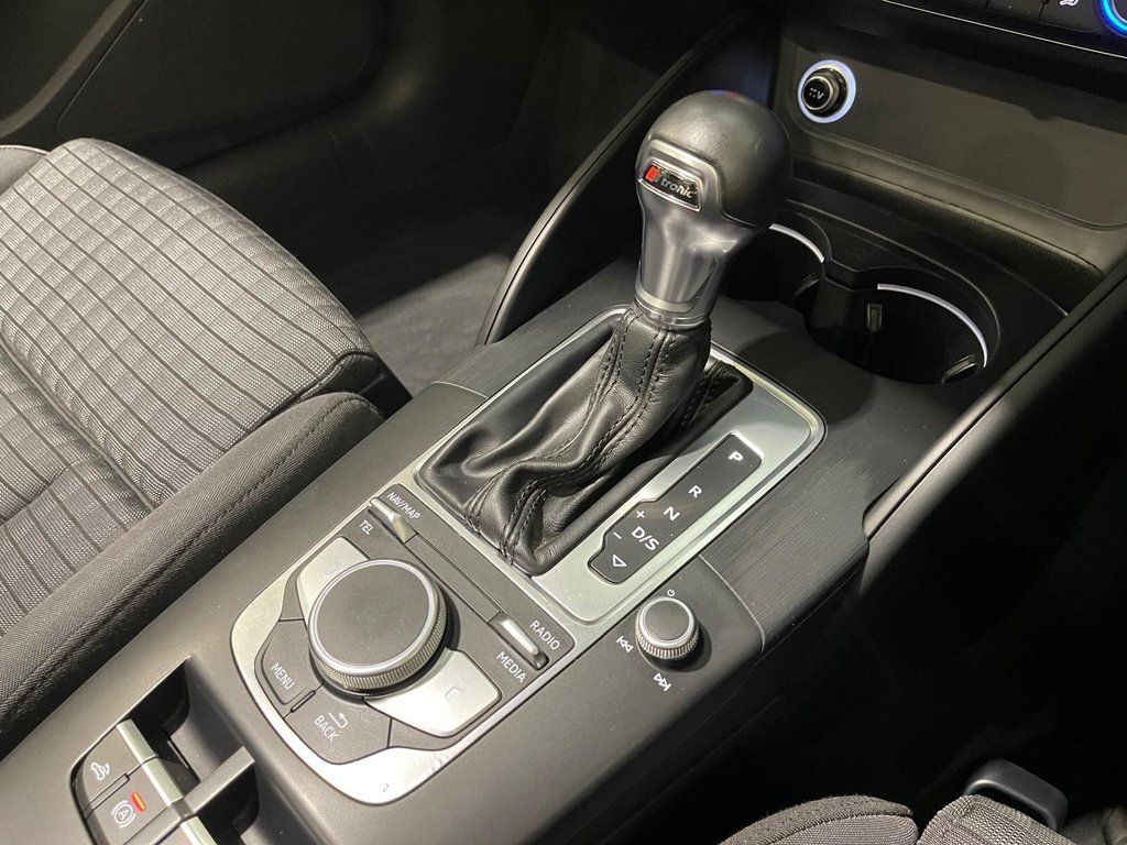 Used Audi A3 Cabriolet 2017 for sale - 76481949: Photo 22