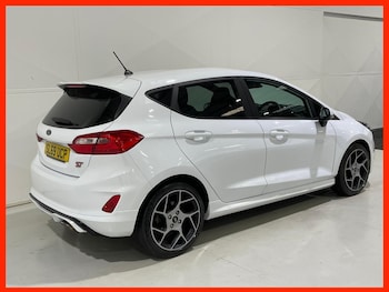 Used Ford Fiesta 2019 for sale - 76398980: Photo