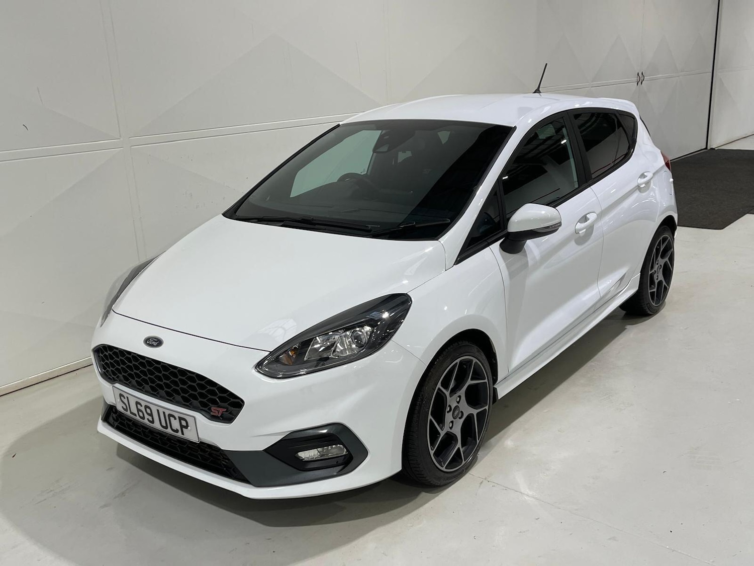 Used Ford Fiesta 2019 for sale - 76398980: Photo 94