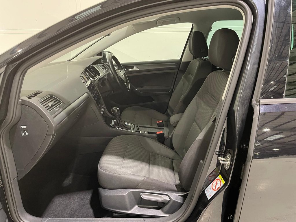 Used Volkswagen Golf 2020 for sale - 76900809: Photo 21