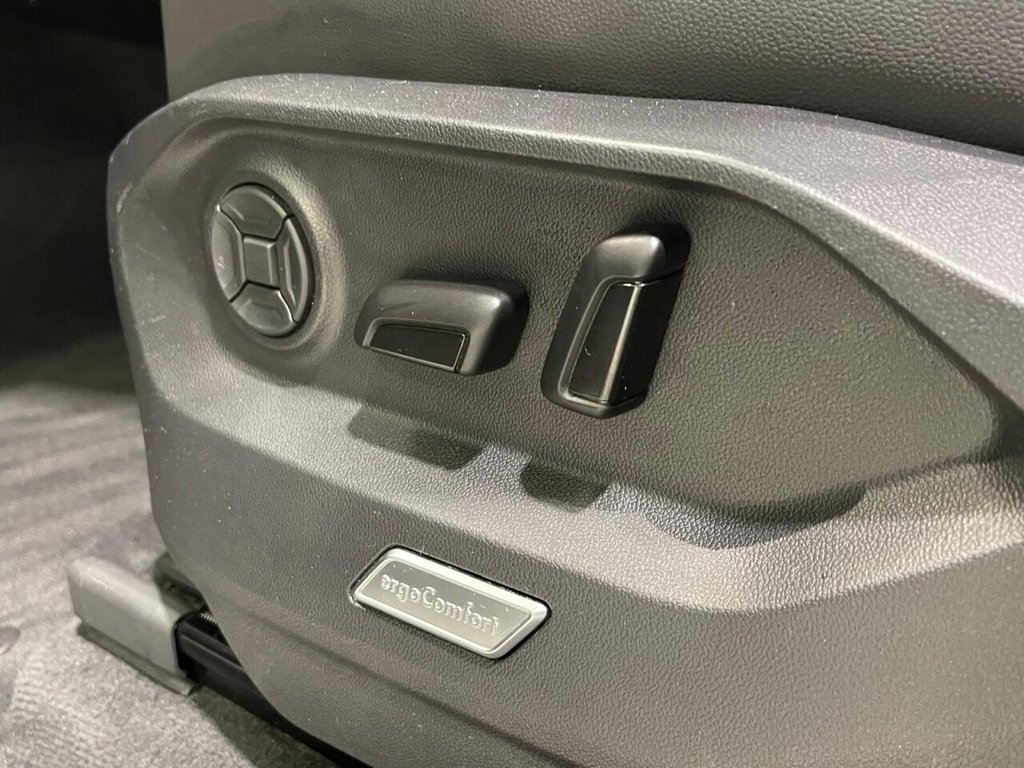 Used Volkswagen Touareg 2023 for sale - 76481951: Photo 30