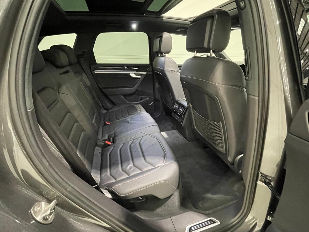 Used Volkswagen Touareg 2023 for sale - 76481951: Photo 42