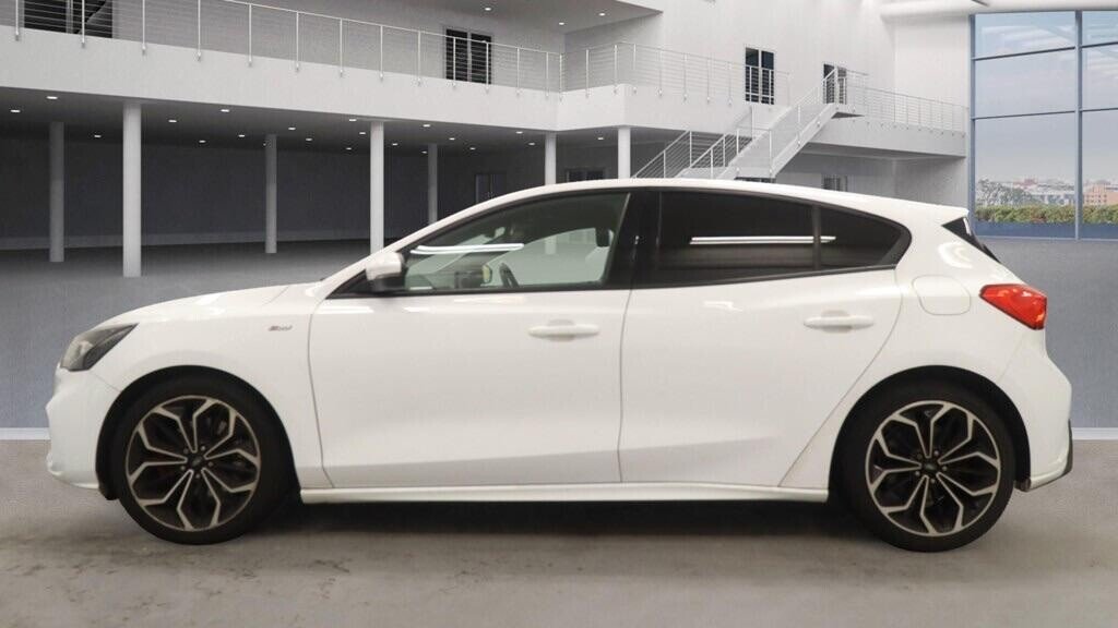 Used Ford Focus 2020 for sale - 76482308: Photo 5