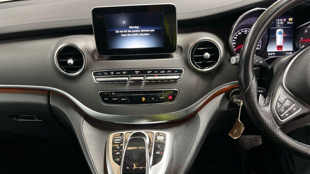 Used Mercedes-Benz V-Class 2019 for sale - 76604864: Photo 6