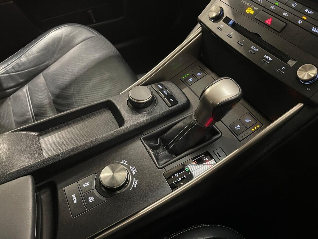 Used Lexus IS 2016 for sale - 76481809: Photo 18