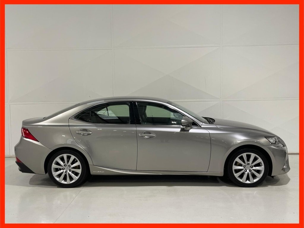 Used Lexus IS 2016 for sale - 76481809: Photo 2