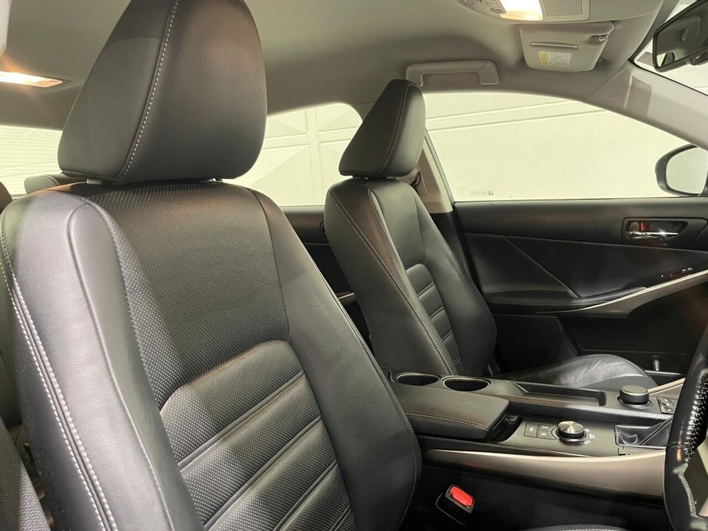 Used Lexus IS 2016 for sale - 76481809: Photo 27