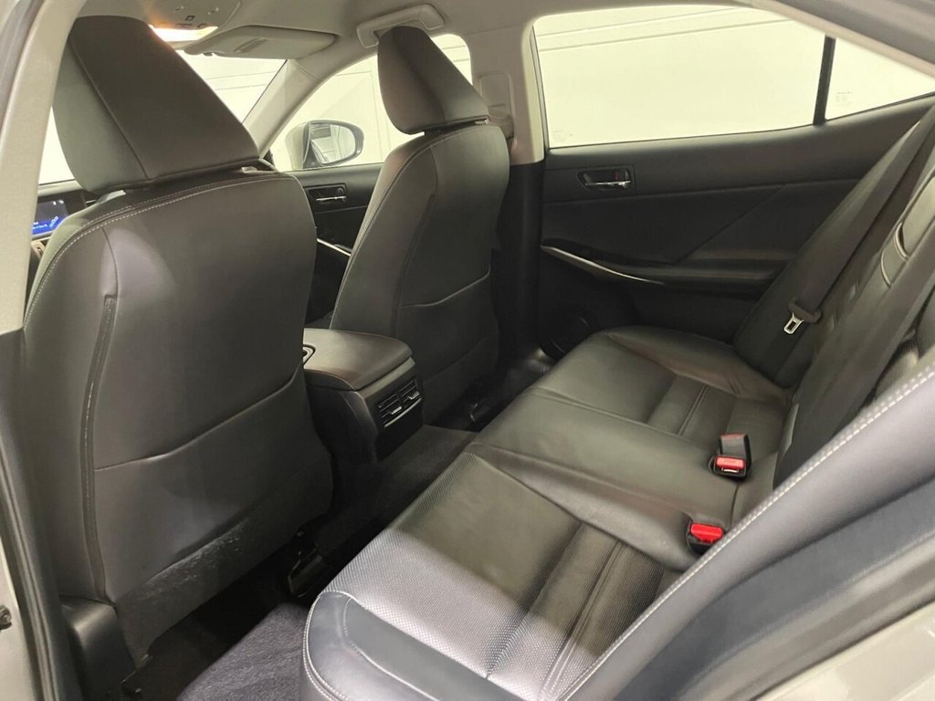 Used Lexus IS 2016 for sale - 76481809: Photo 33
