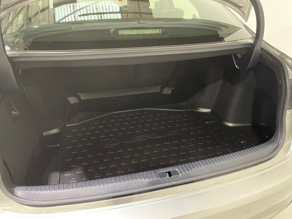 Used Lexus IS 2016 for sale - 76481809: Photo 48