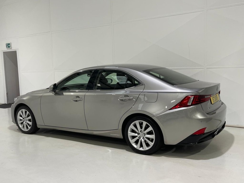 Used Lexus IS 2016 for sale - 76481809: Photo 5