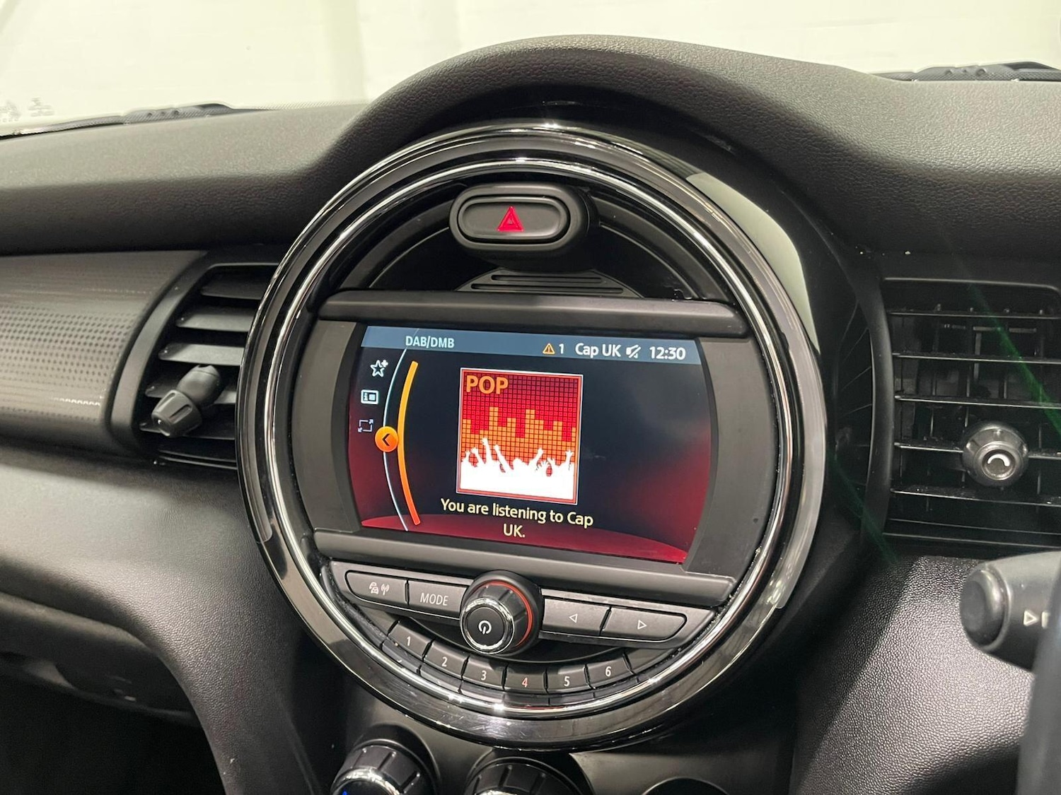 Used MINI Convertible 2018 for sale - 76398149: Photo 19