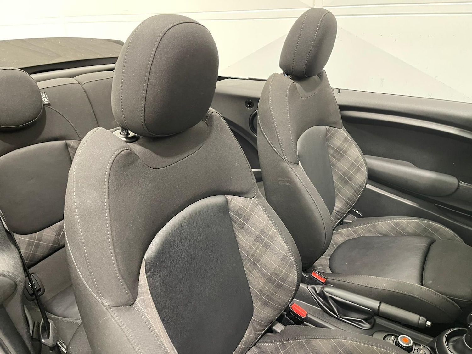 Used MINI Convertible 2018 for sale - 76398149: Photo 77