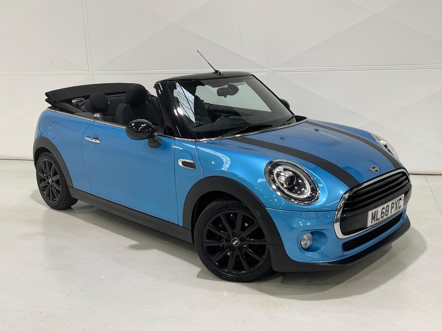 Used MINI Convertible 2018 for sale - 76398149: Photo 86