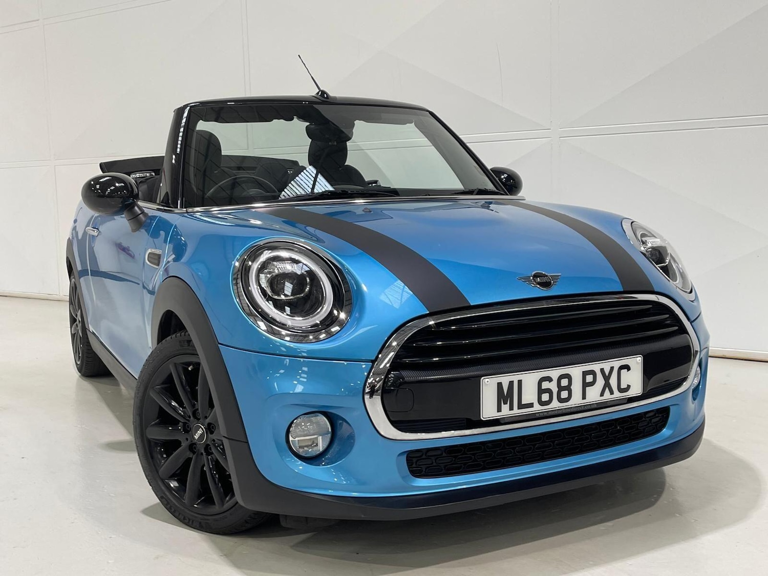 Used MINI Convertible 2018 for sale - 76398149: Photo 9
