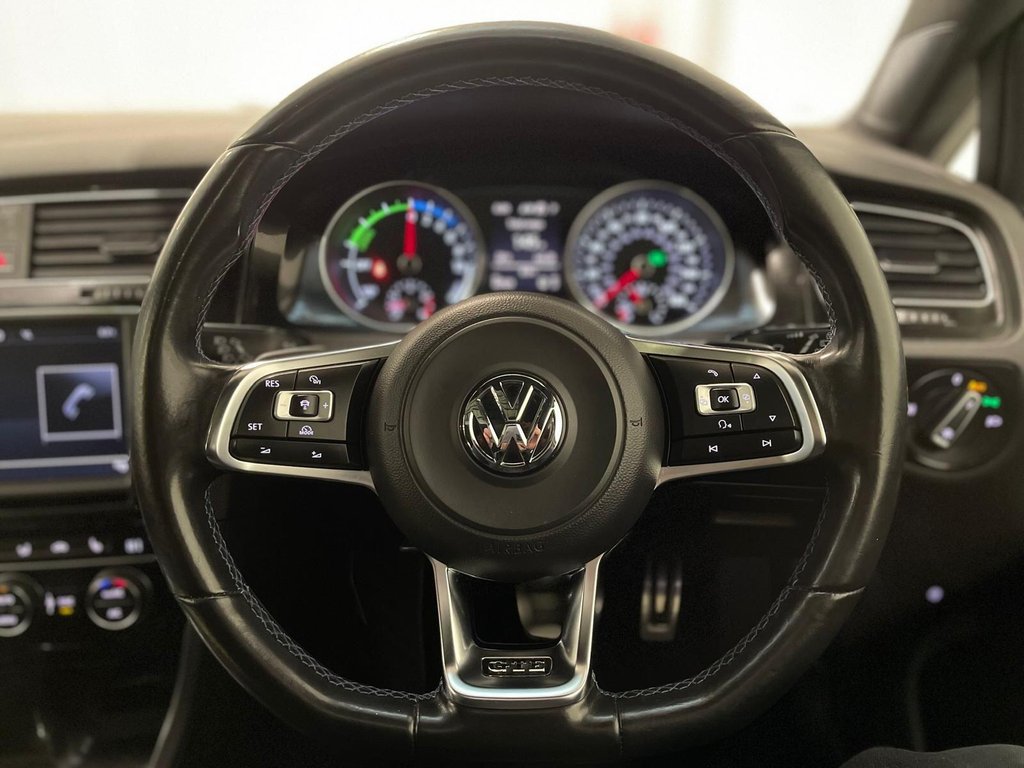 Used Volkswagen Golf 2016 for sale - 76582777: Photo 12