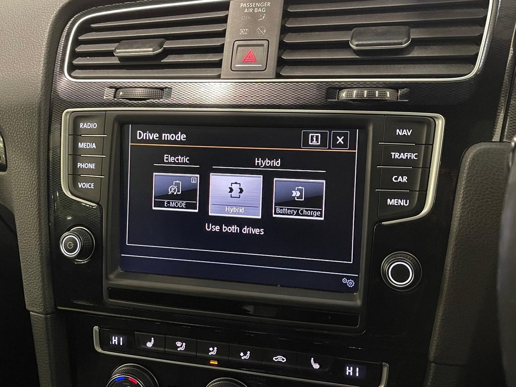 Used Volkswagen Golf 2016 for sale - 76582777: Photo 19