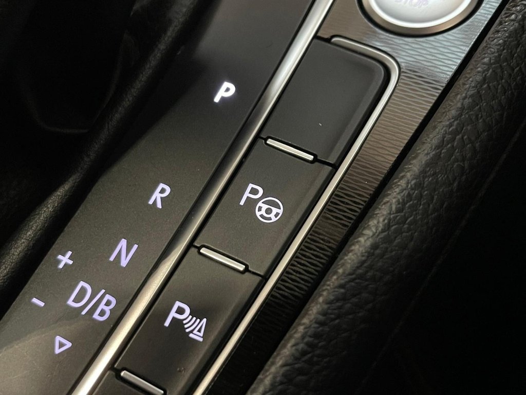 Used Volkswagen Golf 2016 for sale - 76582777: Photo 22