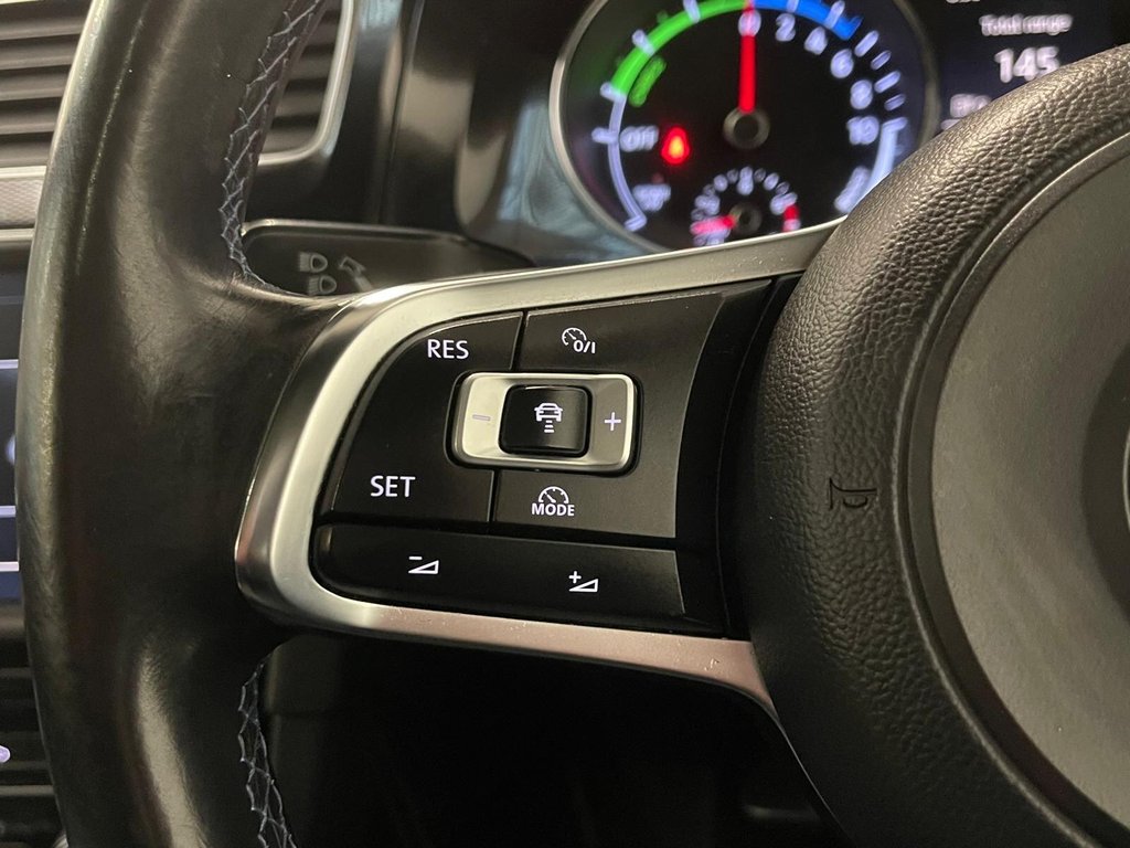 Used Volkswagen Golf 2016 for sale - 76582777: Photo 24