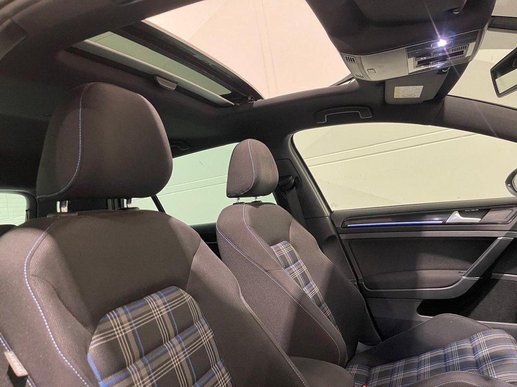 Used Volkswagen Golf 2016 for sale - 76582777: Photo 29