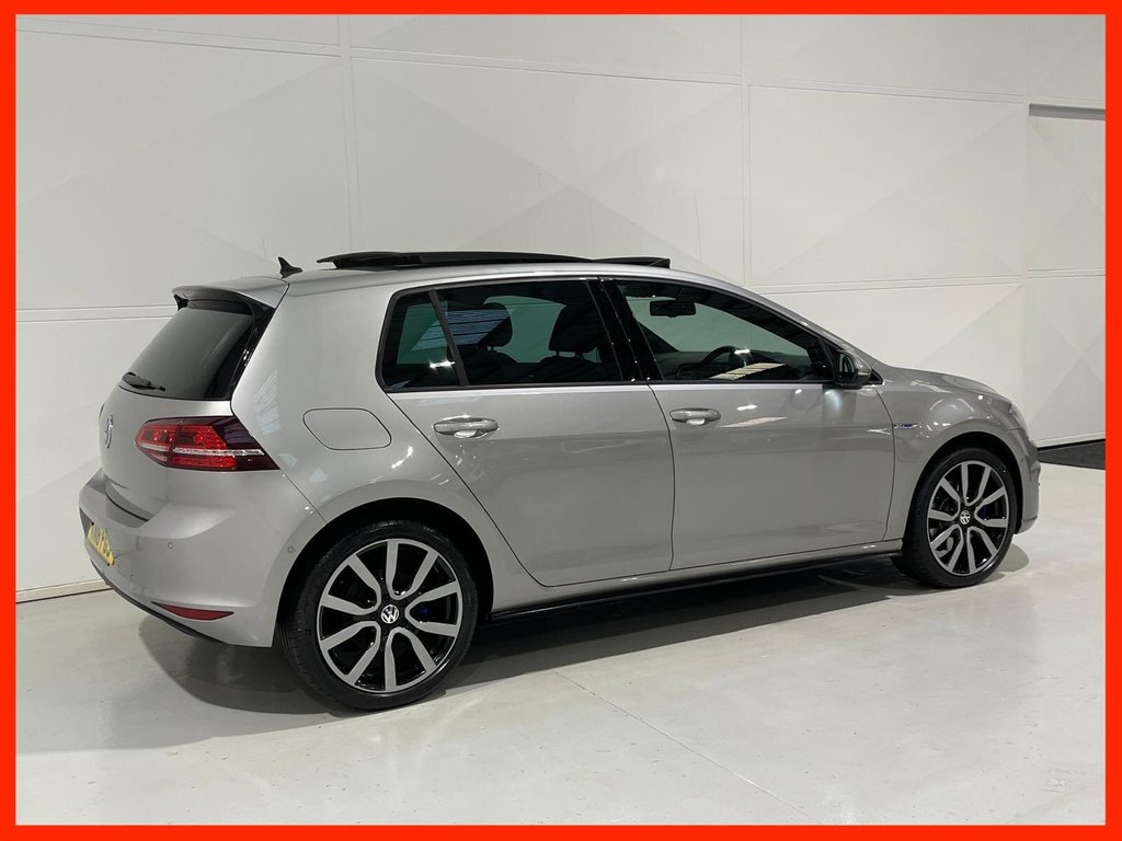 Used Volkswagen Golf 2016 for sale - 76582777: Photo 3