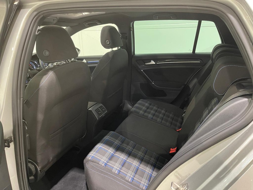 Used Volkswagen Golf 2016 for sale - 76582777: Photo 35