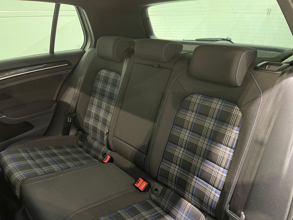 Used Volkswagen Golf 2016 for sale - 76582777: Photo 36