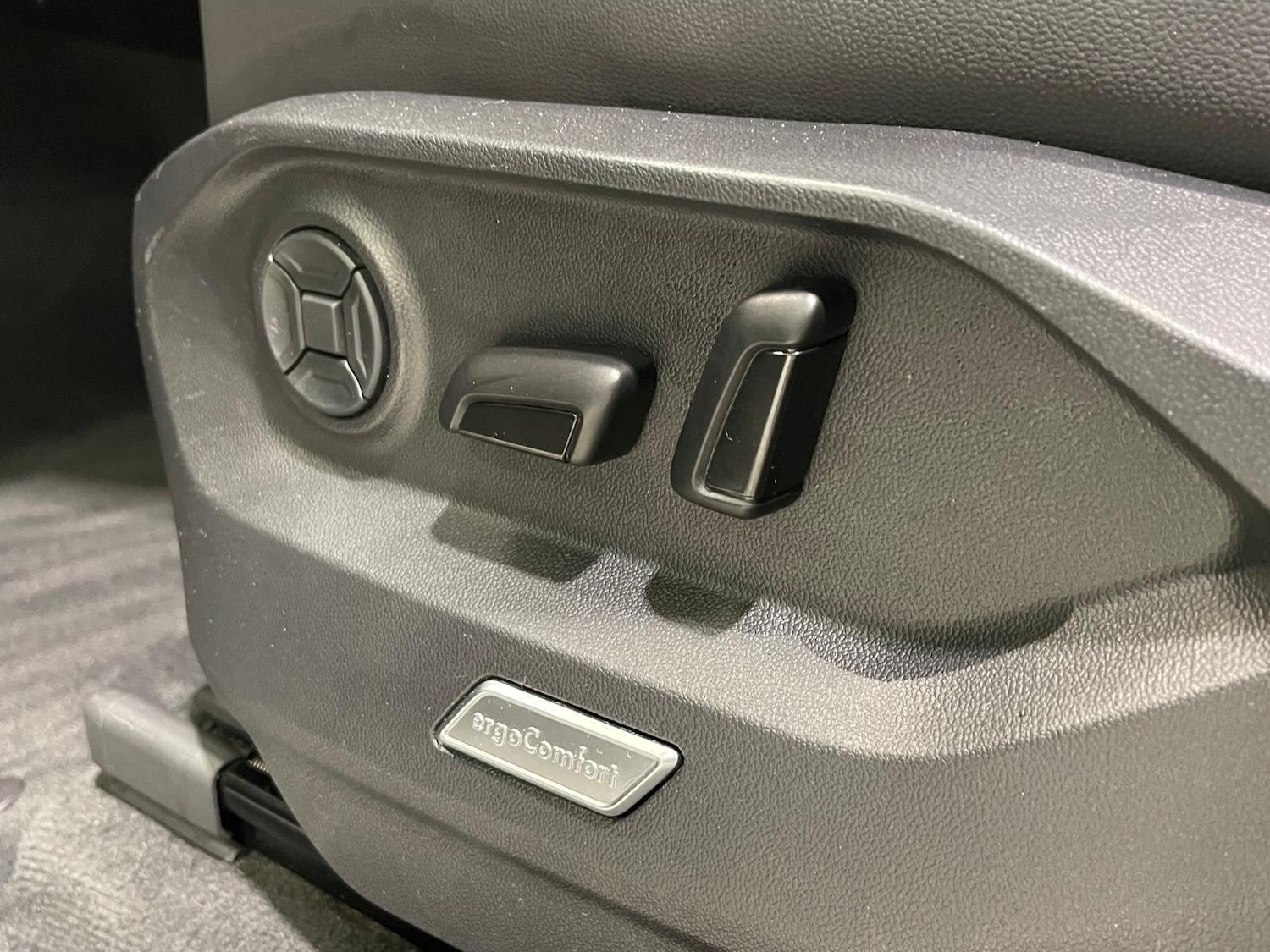 Used Volkswagen Touareg 2023 for sale - 76398908: Photo 30