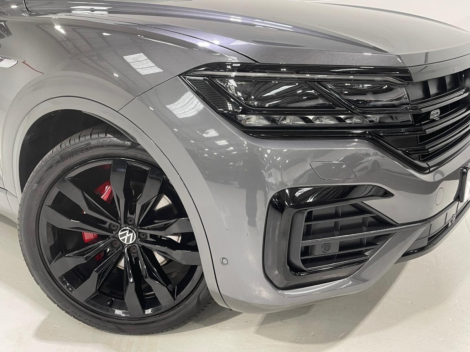 Used Volkswagen Touareg 2023 for sale - 76398908: Photo 49