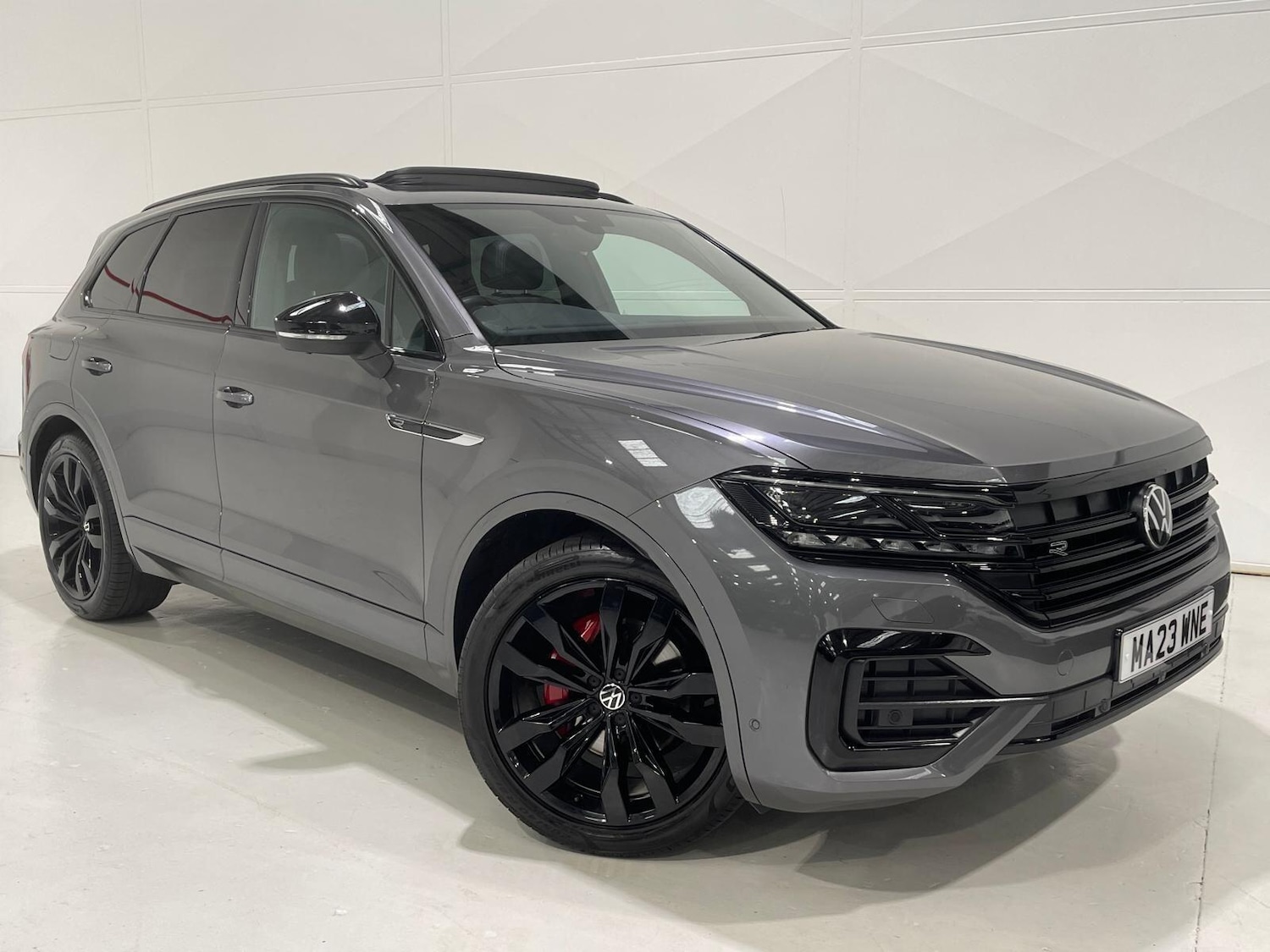 Used Volkswagen Touareg 2023 for sale - 76398908: Photo 68