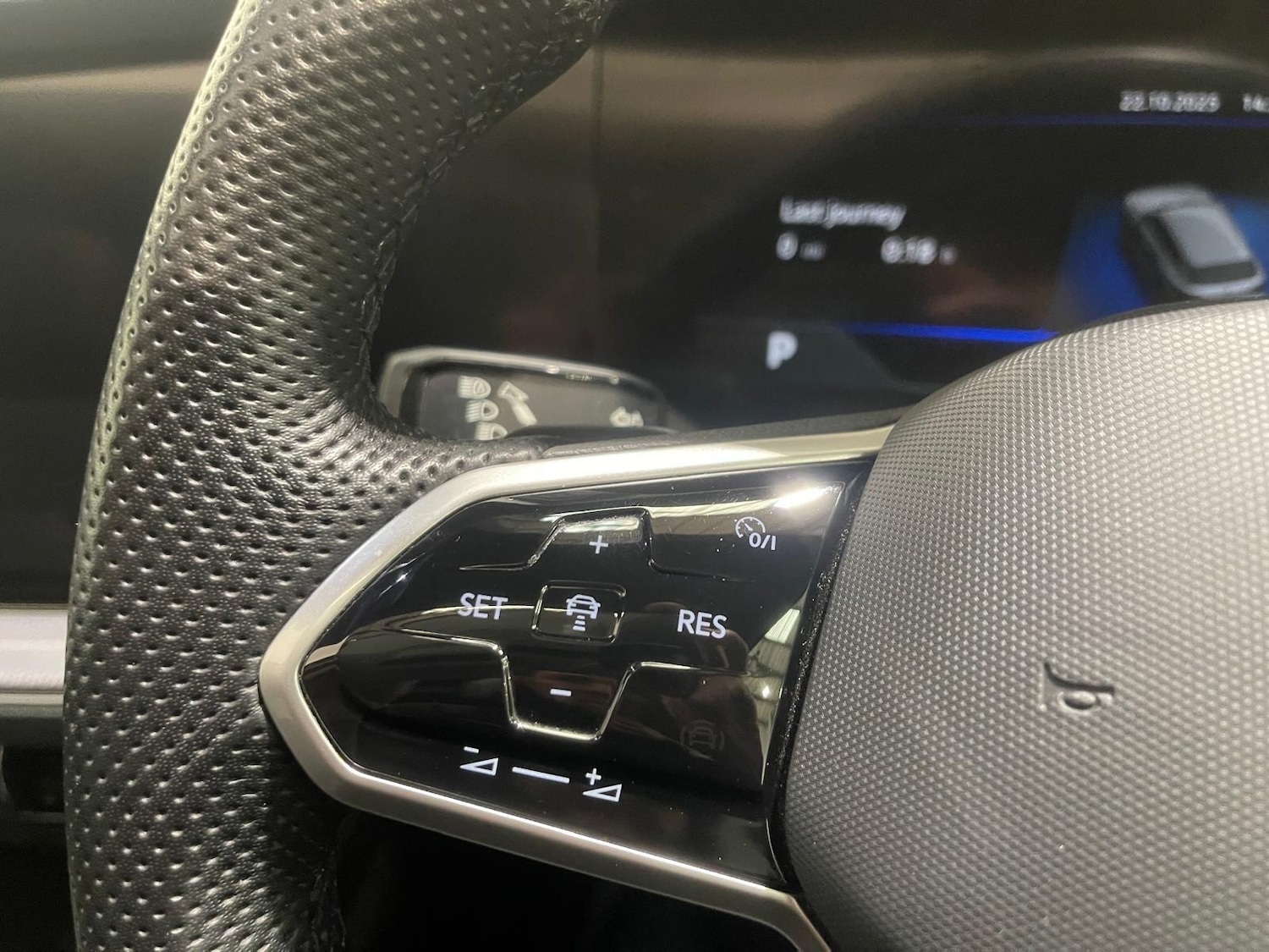 Used Volkswagen Touareg 2023 for sale - 76398908: Photo 91