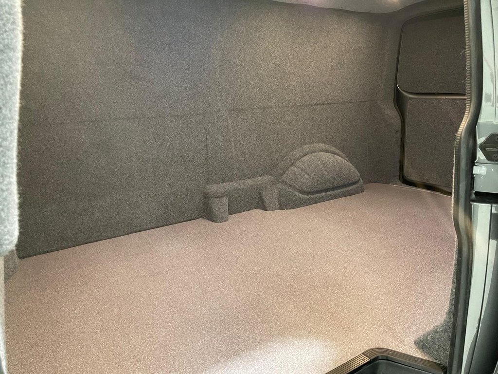 Used Volkswagen Transporter 2020 for sale - 77621091: Photo 30