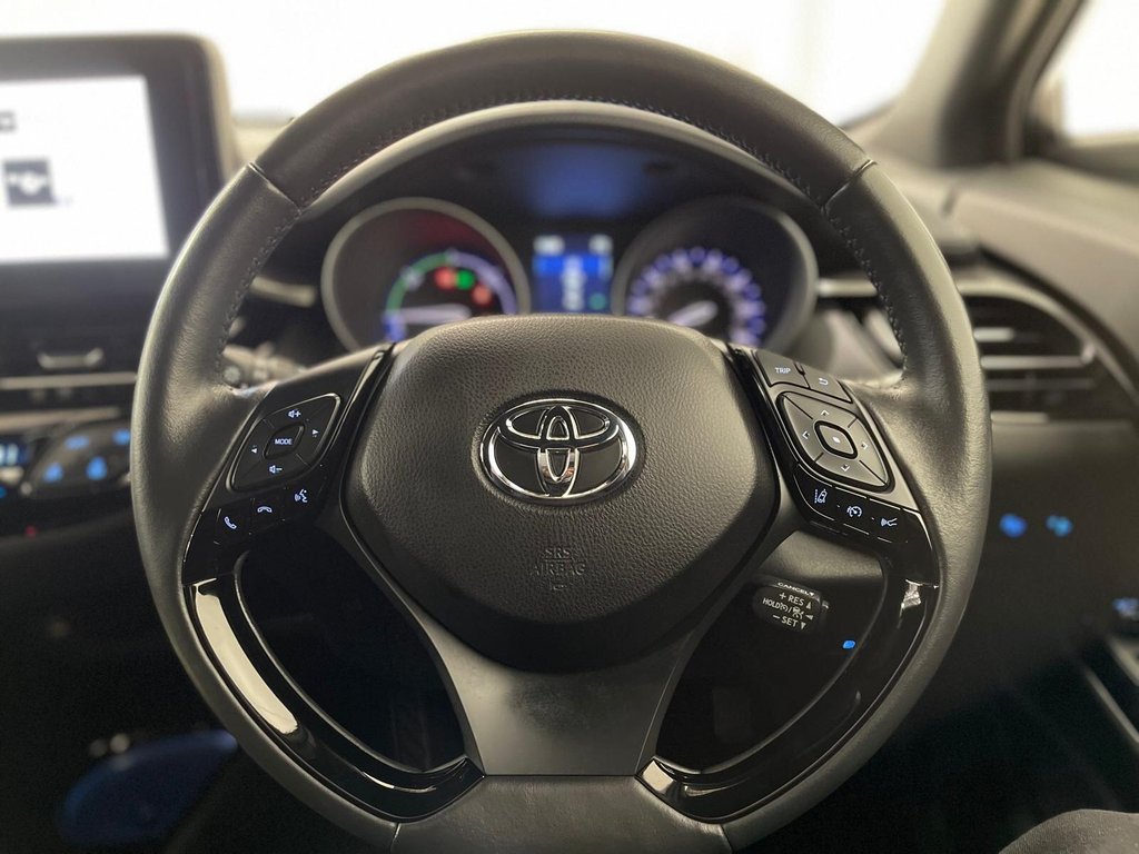 Used Toyota C-HR 2023 for sale - 76559102: Photo 11