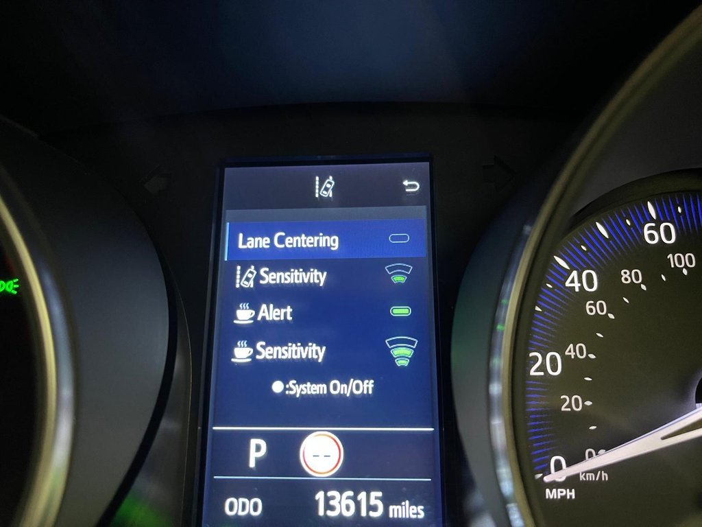 Used Toyota C-HR 2023 for sale - 76559102: Photo 19