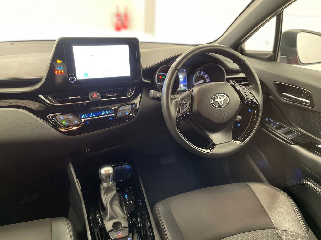 Used Toyota C-HR 2023 for sale - 76559102: Photo 31