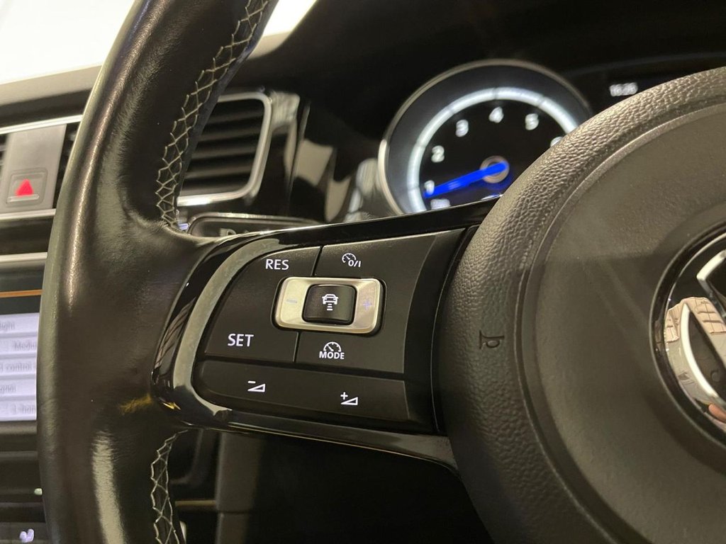 Used Volkswagen Golf 2016 for sale - 76481810: Photo 21