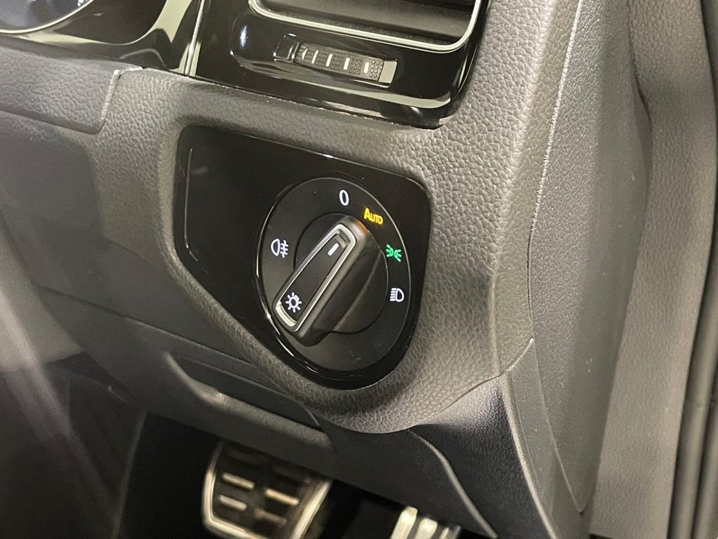 Used Volkswagen Golf 2016 for sale - 76481810: Photo 22