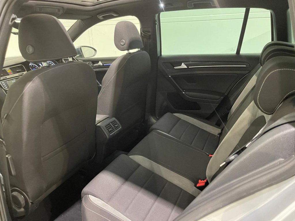 Used Volkswagen Golf 2016 for sale - 76481810: Photo 28