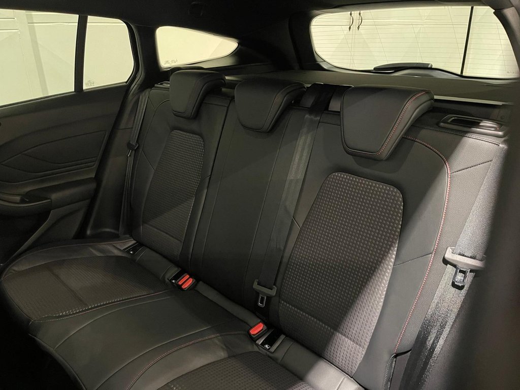Used Ford Focus 2021 for sale - 77188130: Photo 32