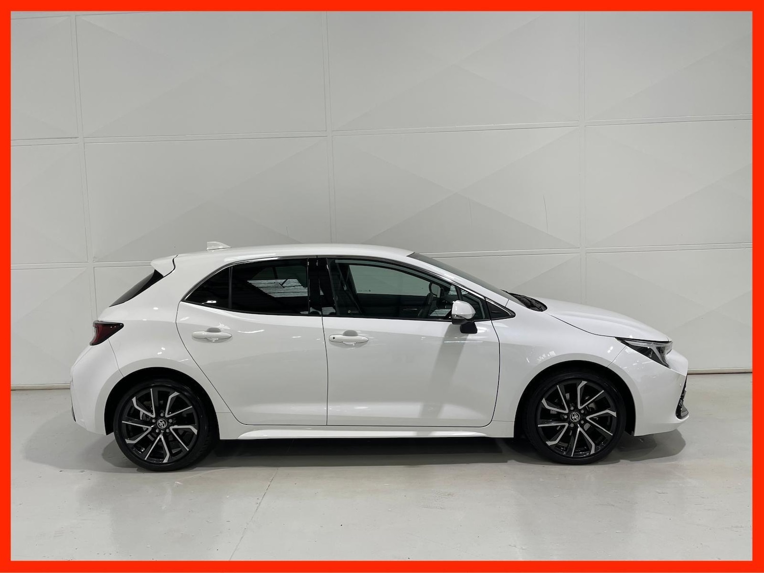Used Toyota Corolla 2023 for sale - 76398076: Photo 2