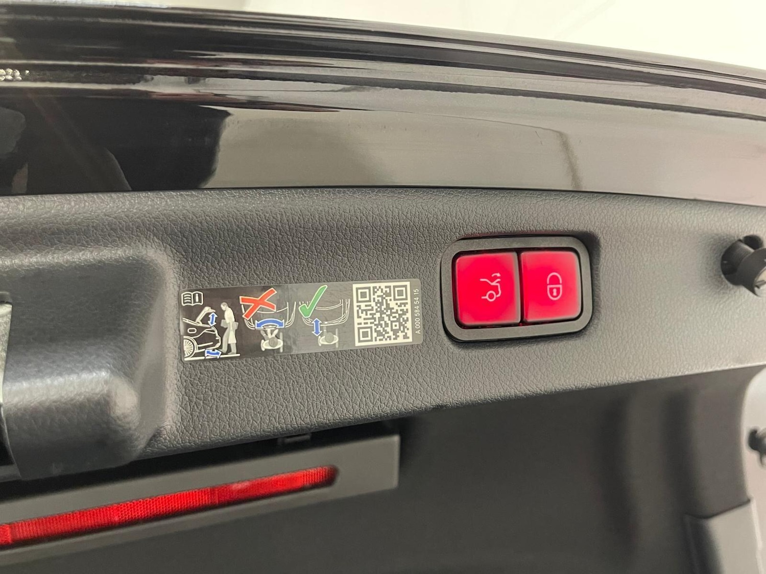 Used Mercedes-Benz C Class 2024 for sale - 76398961: Photo 70