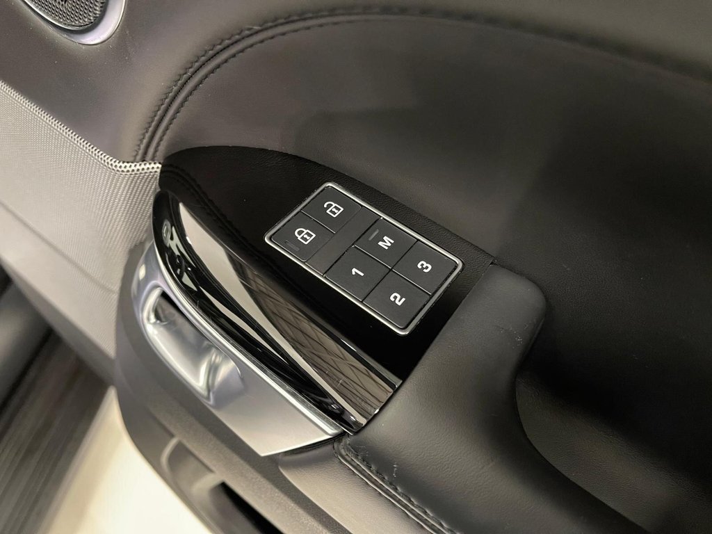 Used Land Rover Range Rover Sport 2021 for sale - 76642864: Photo 31