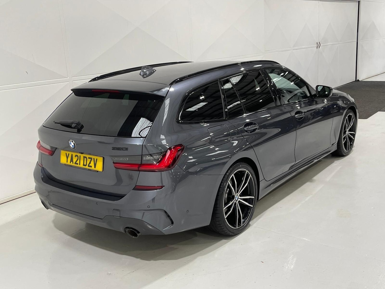 Used BMW 3 Series 2021 for sale - 76398491: Photo 38